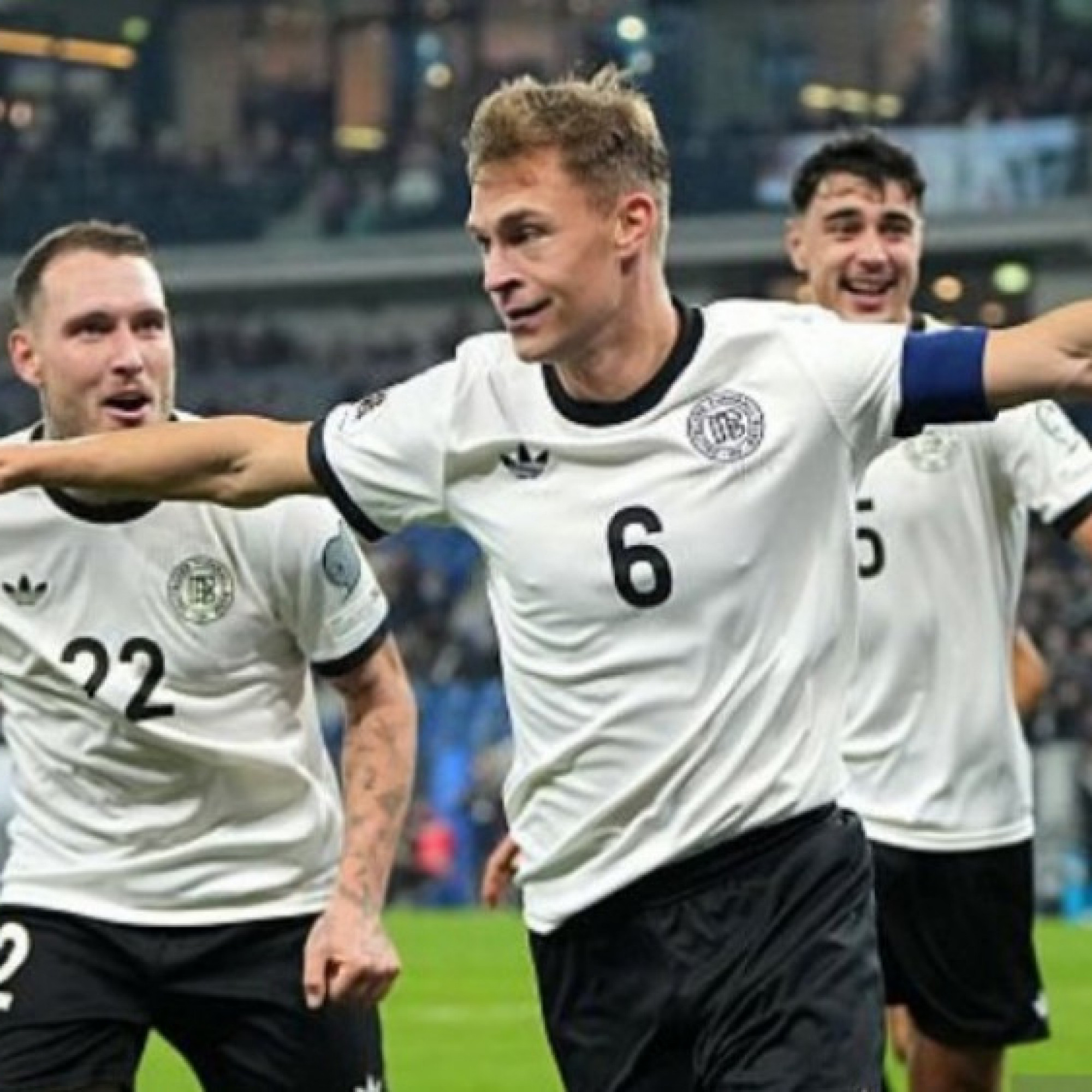  - Video bóng đá Đức - Luxembourg: Sụp đổ sau thẻ đỏ, 4 bàn định đoạt (Vòng loại World Cup)