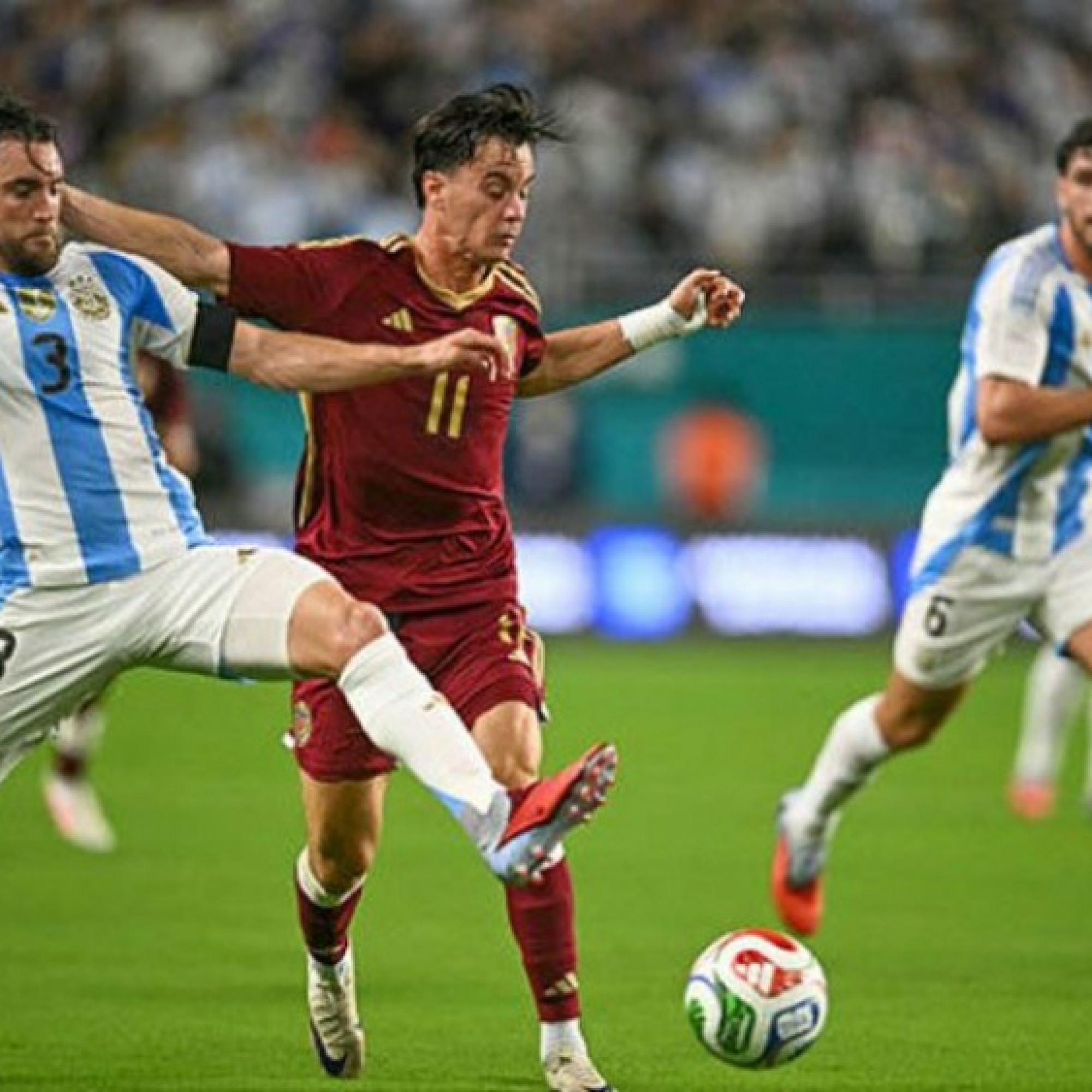  - Video bóng đá Argentina - Venezuela: Chân sút kém duyên, thắng lợi nhọc nhằn