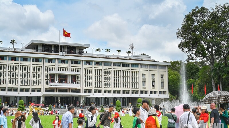 Du lịch Việt Nam chạy nước rút đón 25 triệu khách quốc tế năm 2025 - 1