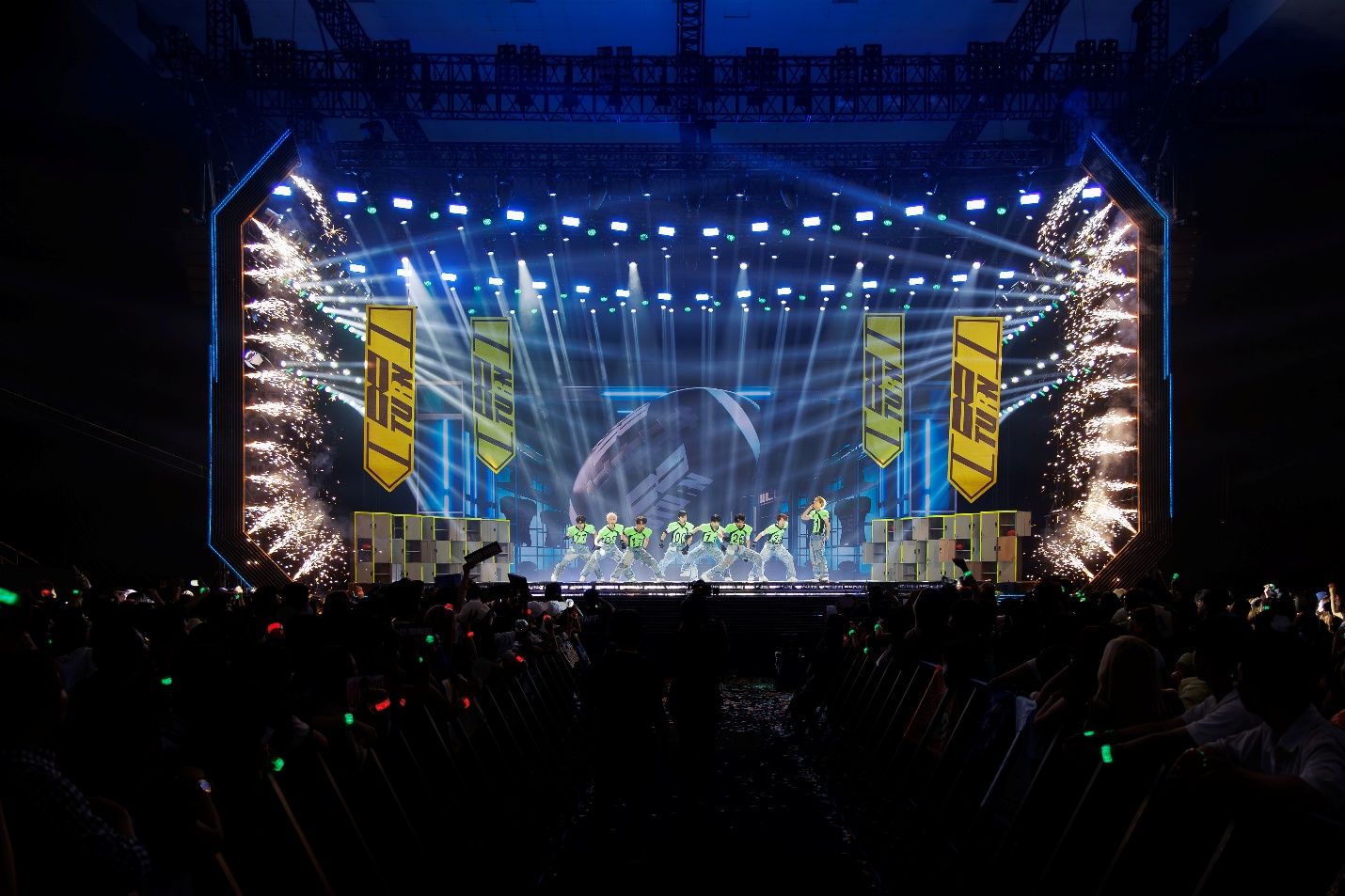 show song con bat dau bung no, khan gia nong long theo doi tan binh toan nang, hong ket qua som nhat - 8