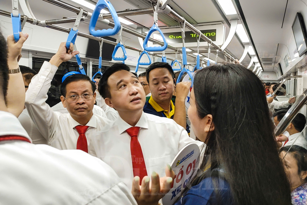Bí thư Trần Lưu Quang dẫn đầu đoàn Đại biểu TP.HCM ‘mục sở thị’ metro số 1 - 9