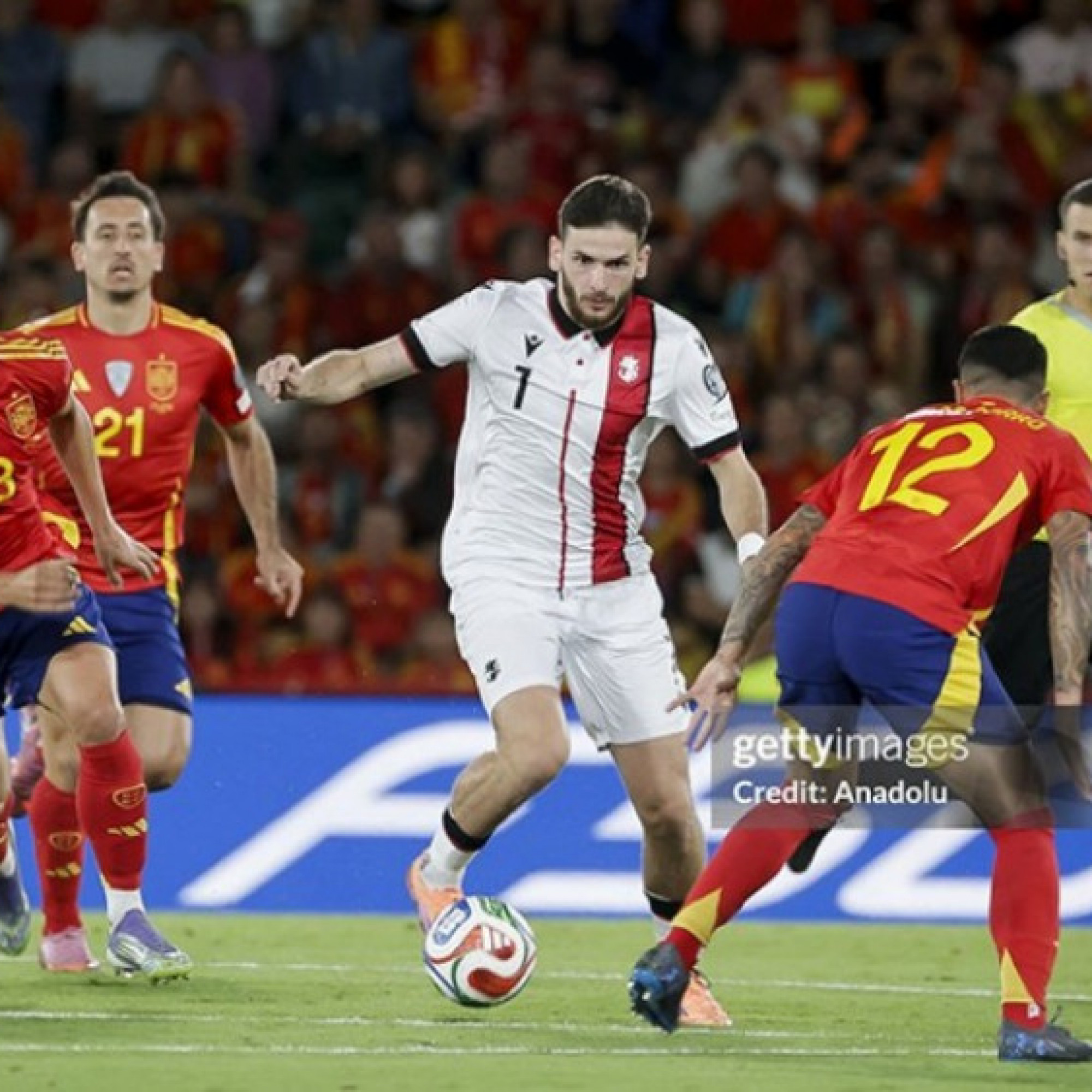  - Video bóng đá Tây Ban Nha - Georgia: Cách biệt mong manh (Vòng loại World Cup)