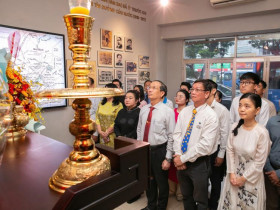  - Tạp chí Doanh Nhân Sài Gòn tổ chức Lễ dâng hoa Bác Hồ