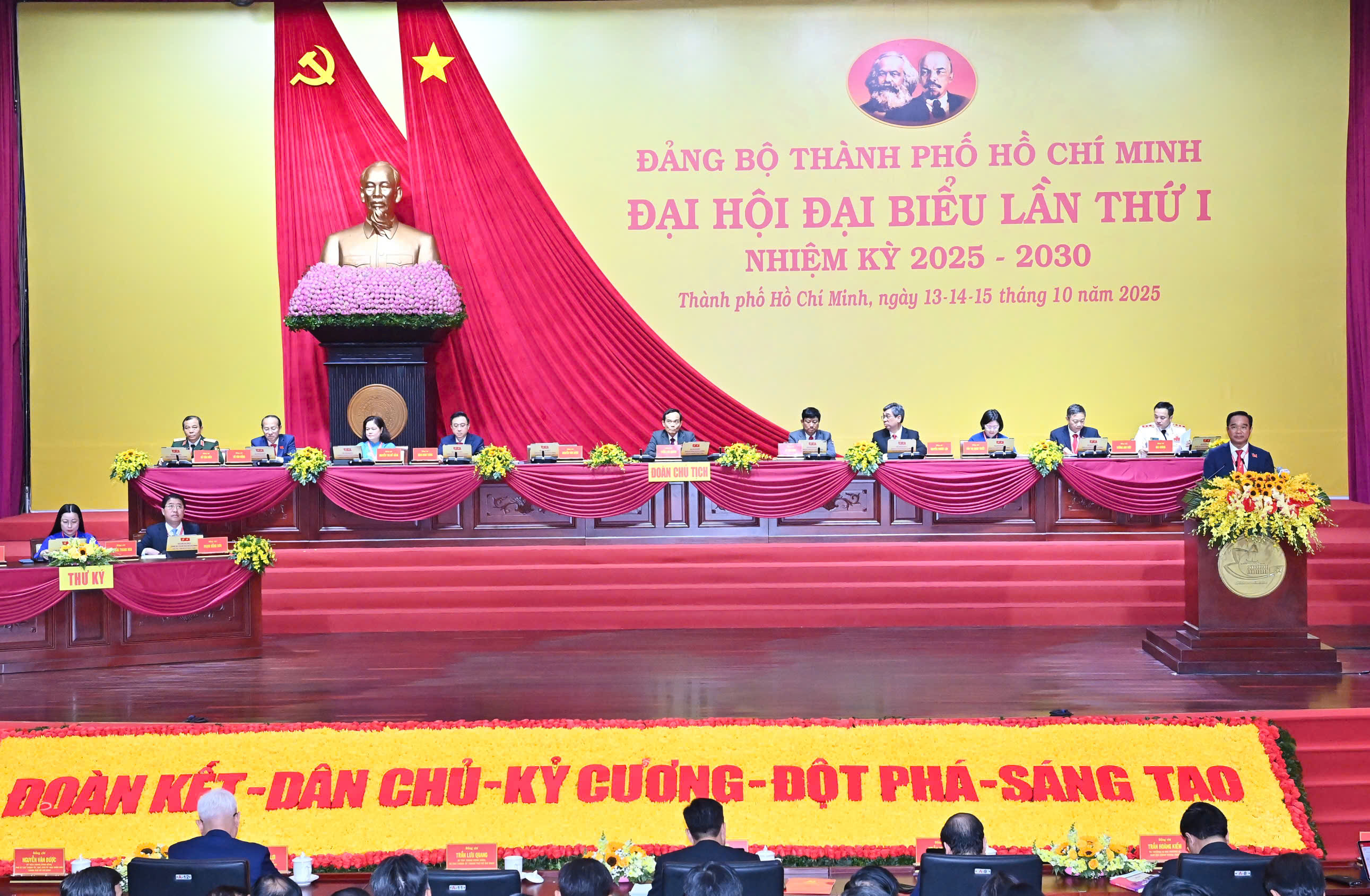 Bí thư Thành ủy TPHCM: Đại hội có cuộc cải cách lớn về tư duy, nhận thức - 7