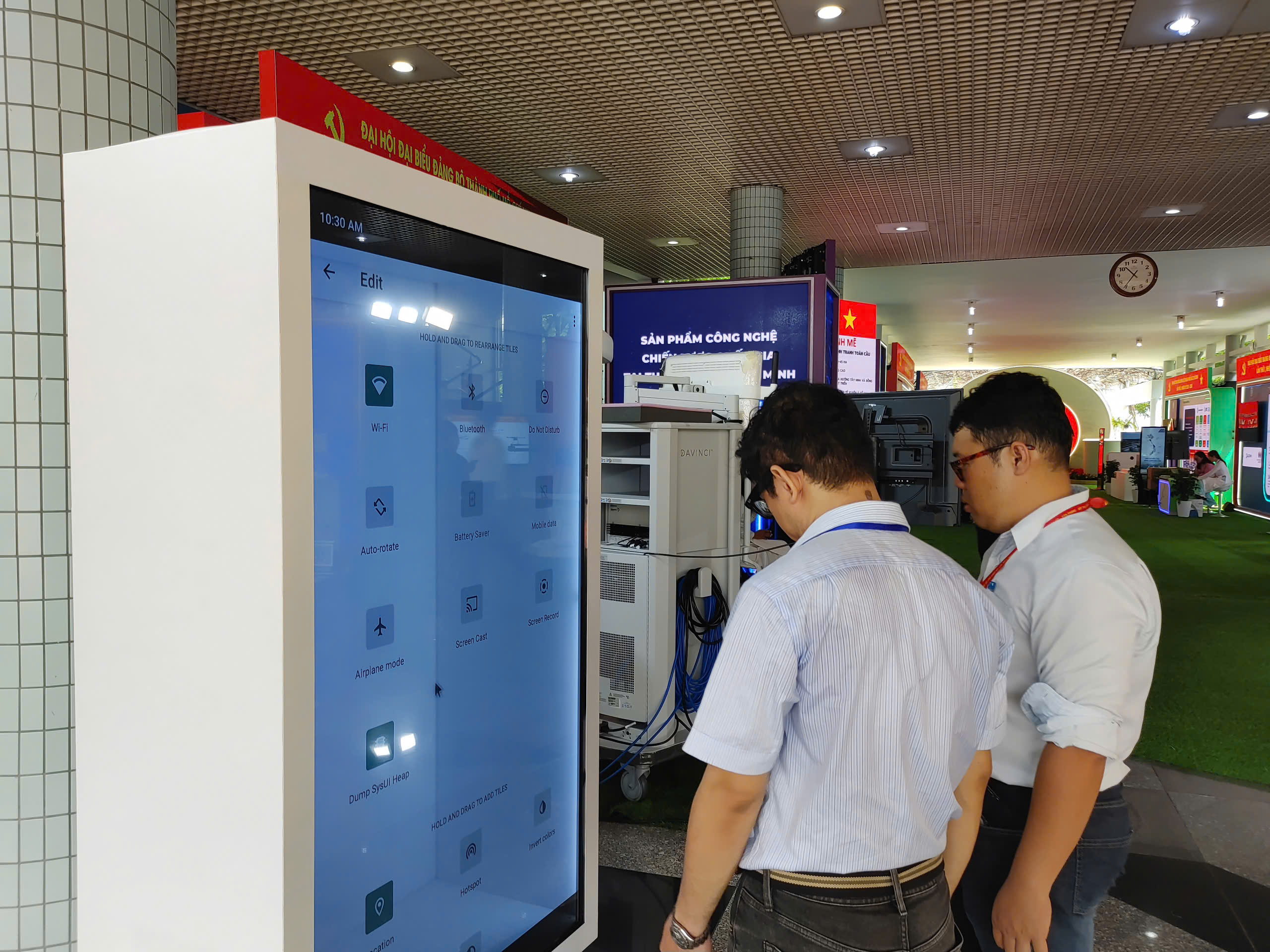 TP.HCM trưng bày hơn 650 sản phẩm công nghệ cao, khẳng định vị thế trung tâm đổi mới sáng tạo - 2