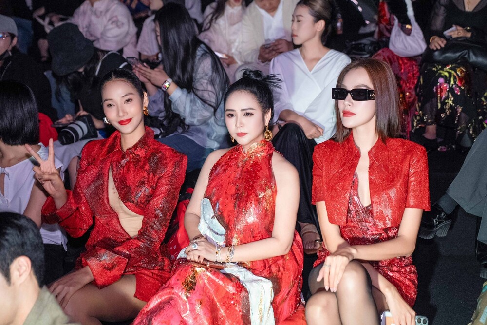 Hoàng Thuỳ, Lê Hoàng Phương nổi bật cùng thiết kế của Thanh Hương Bùi tại Shanghai Fashion Week SS26 - 1