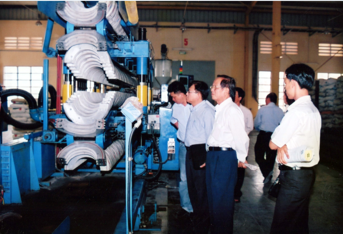 Từ bước đầu gian khó đến vị thế vững vàng trong nền công nghiệp Quốc gia - 1