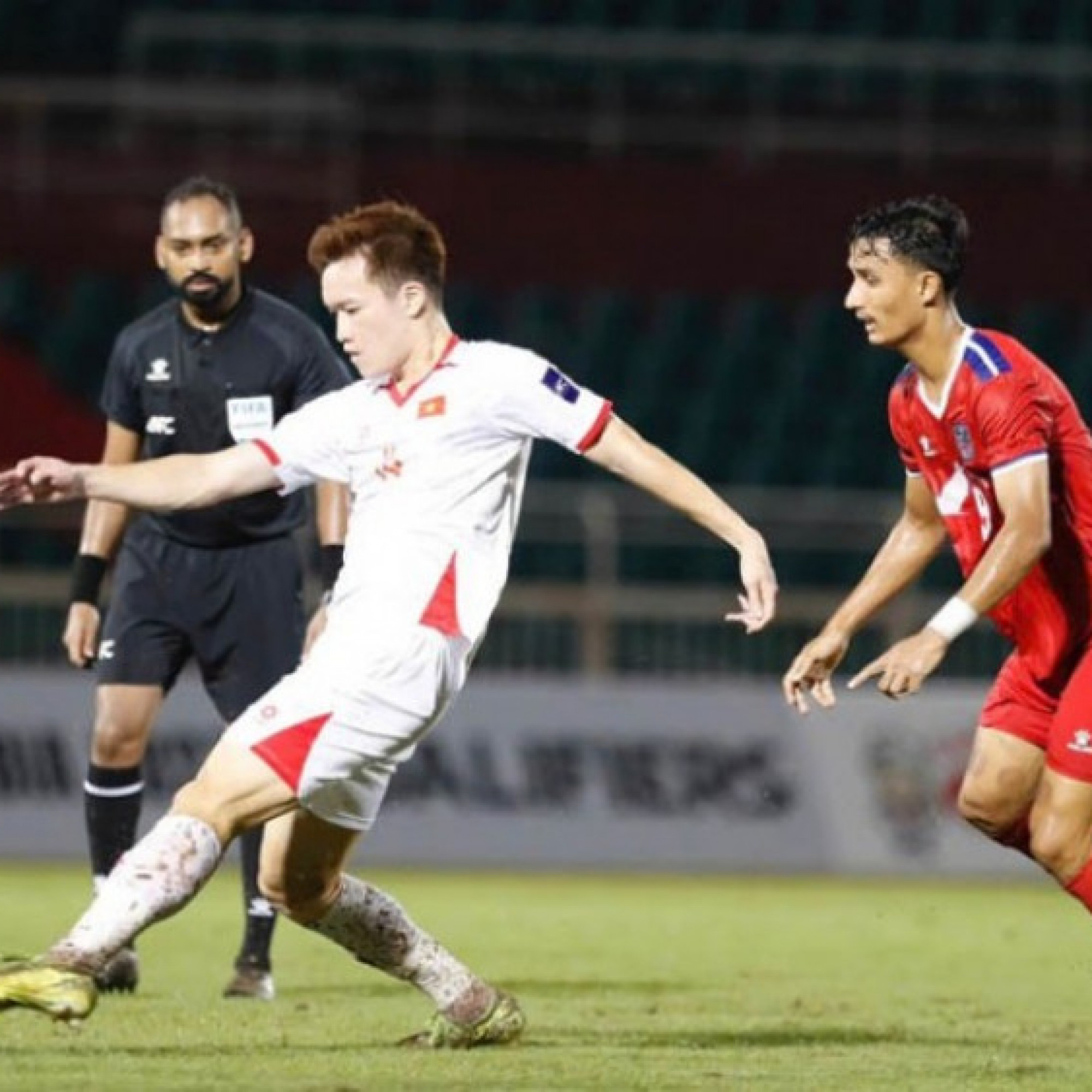  - Video bóng đá Nepal - Việt Nam: Phản lưới vô duyên (Vòng loại Asian Cup)