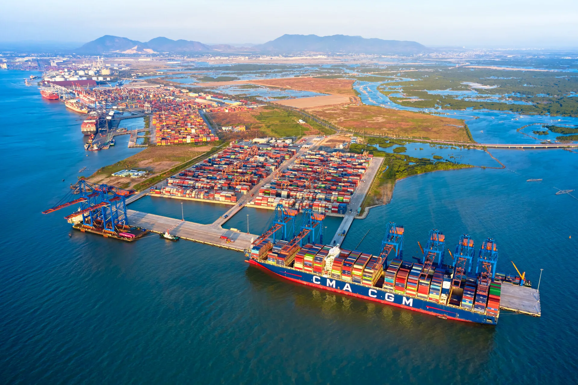 Dự thảo Báo cáo chính trị Đại hội đại biểu Đảng bộ TP.HCM lần thứ I, Nhiệm kỳ 2025 - 2030 - 3