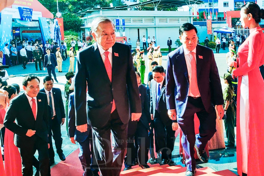 Tổng Bí thư Tô Lâm tham quan không gian triển lãm “TP.HCM - Kỷ nguyên vươn mình” - 1