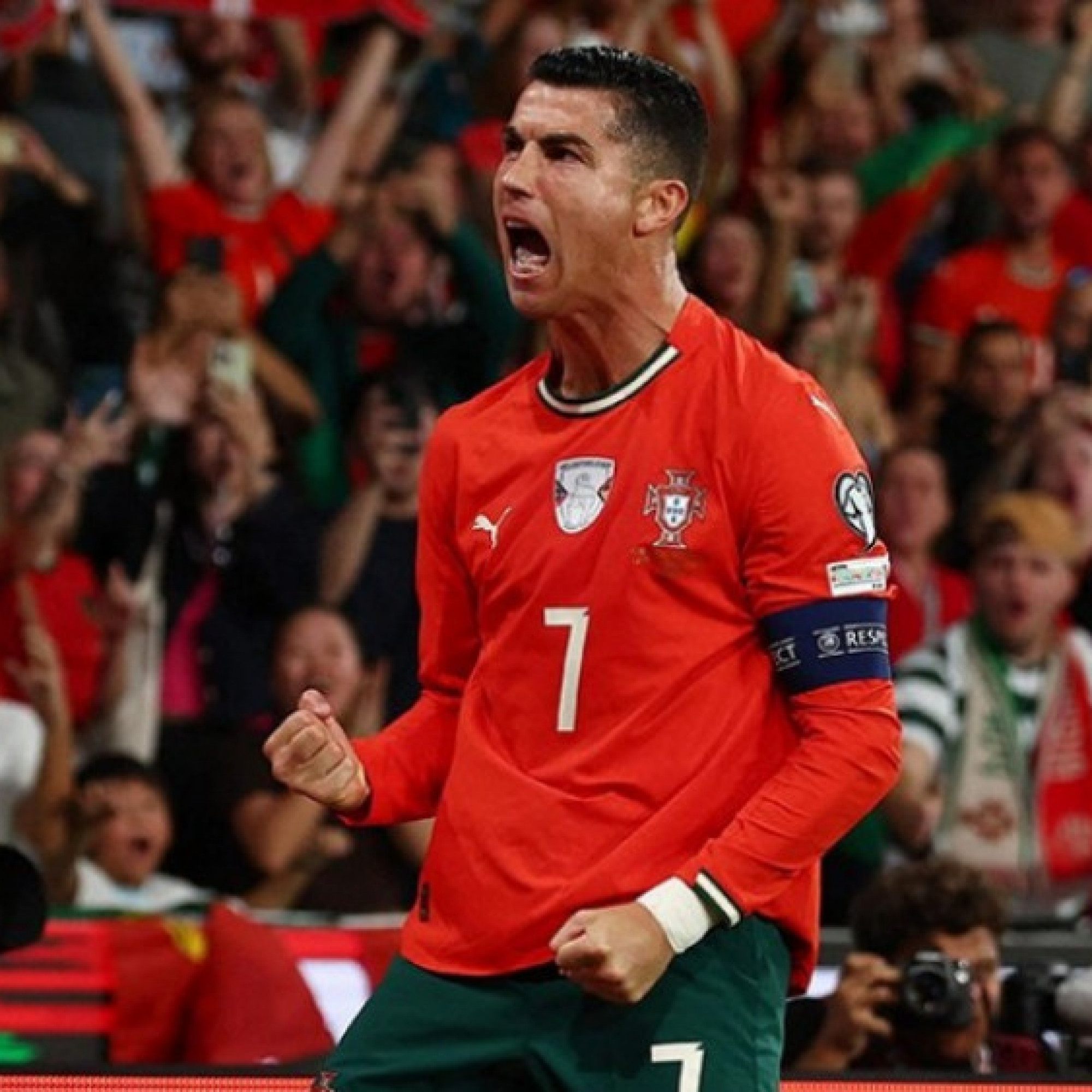  - Ronaldo phi thường tuổi 40: Khi nào sẽ đạt cột mốc 1.000 bàn thắng?
