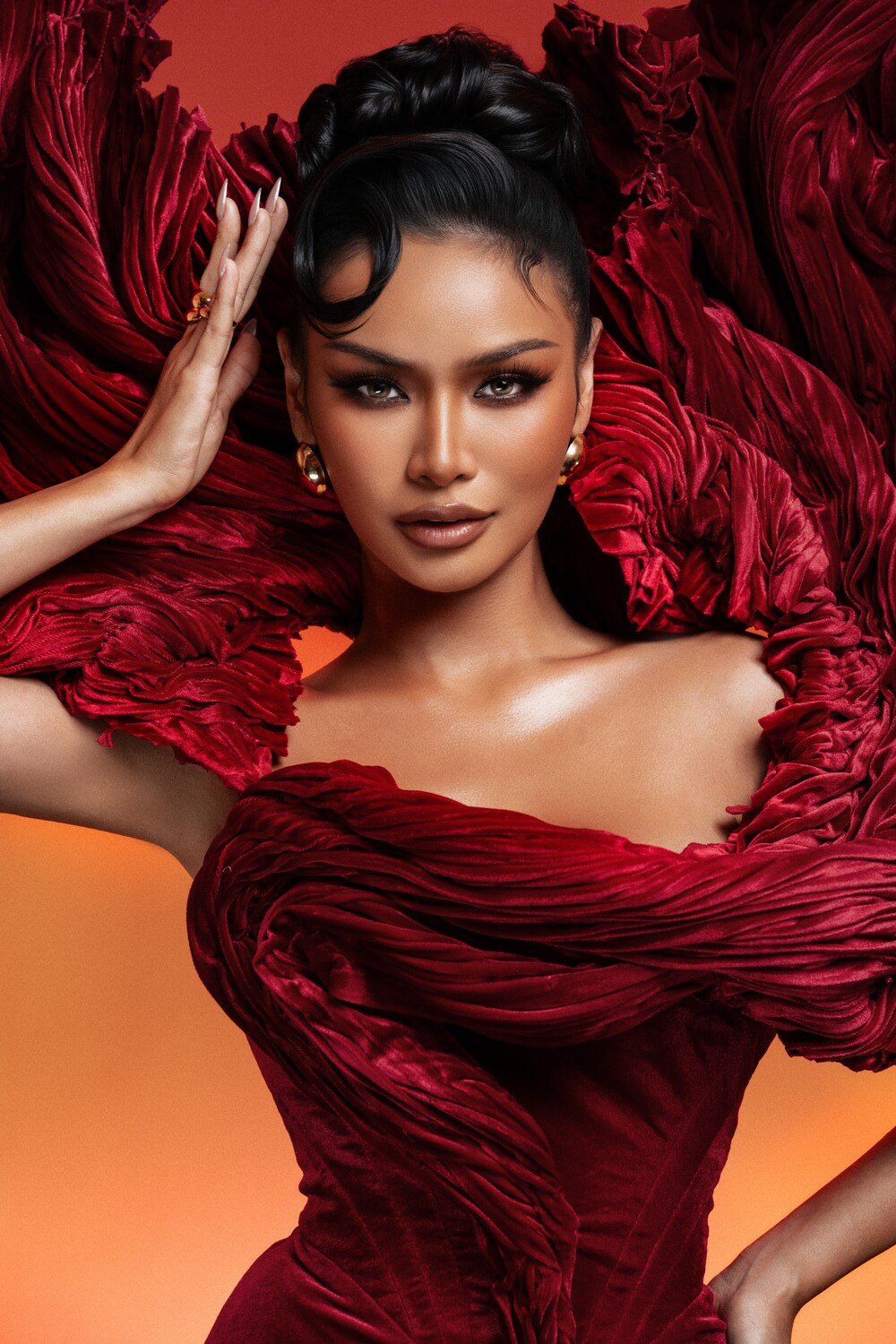 Top 2 Miss Cosmo 2024 hóa thân “Rising Dragon” – biểu tượng người phụ nữ kiêu hãnh và bền bỉ của kỷ nguyên mới - 3