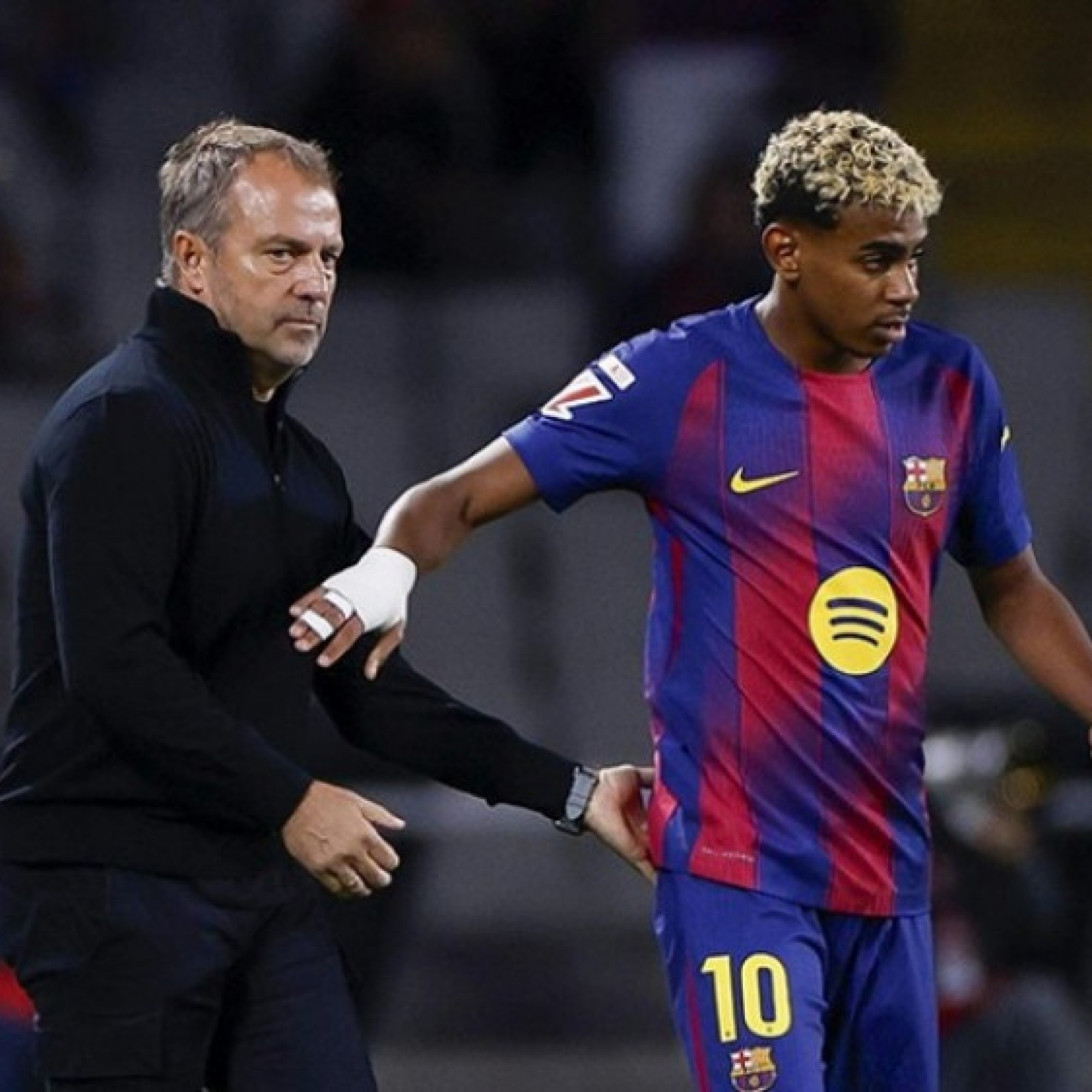  - Biến căng Barcelona: Yamal vô kỷ luật không bị phạt, phòng thay đồ bất mãn