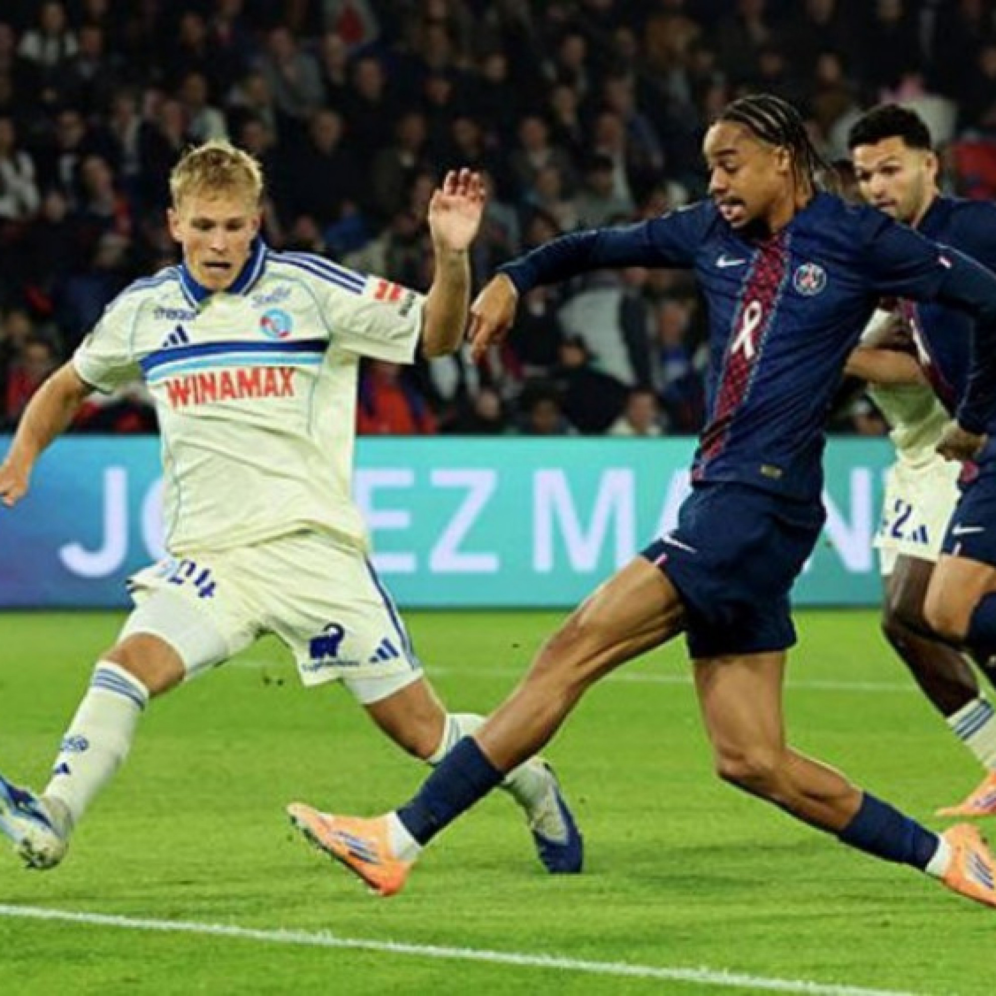  - Video bóng đá PSG - Strasbourg: 2 cú trả đòn choáng váng (Ligue 1)