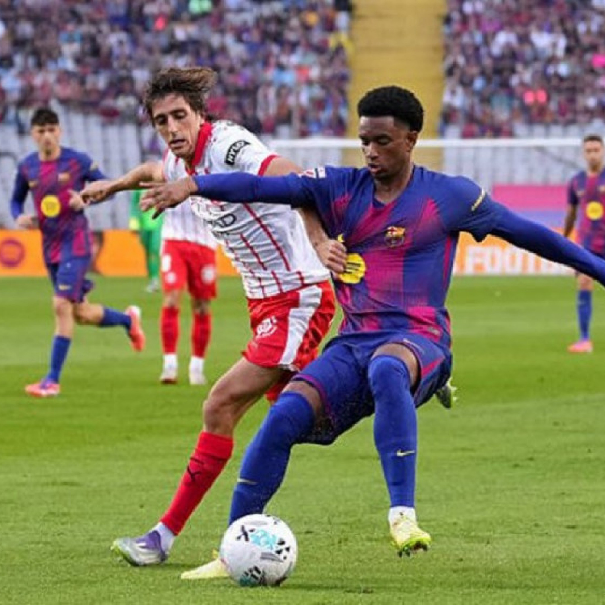  - Trực tiếp bóng đá Barcelona - Girona: Đội khách bỏ lỡ 2 pha đối mặt liên tiếp (La Liga)