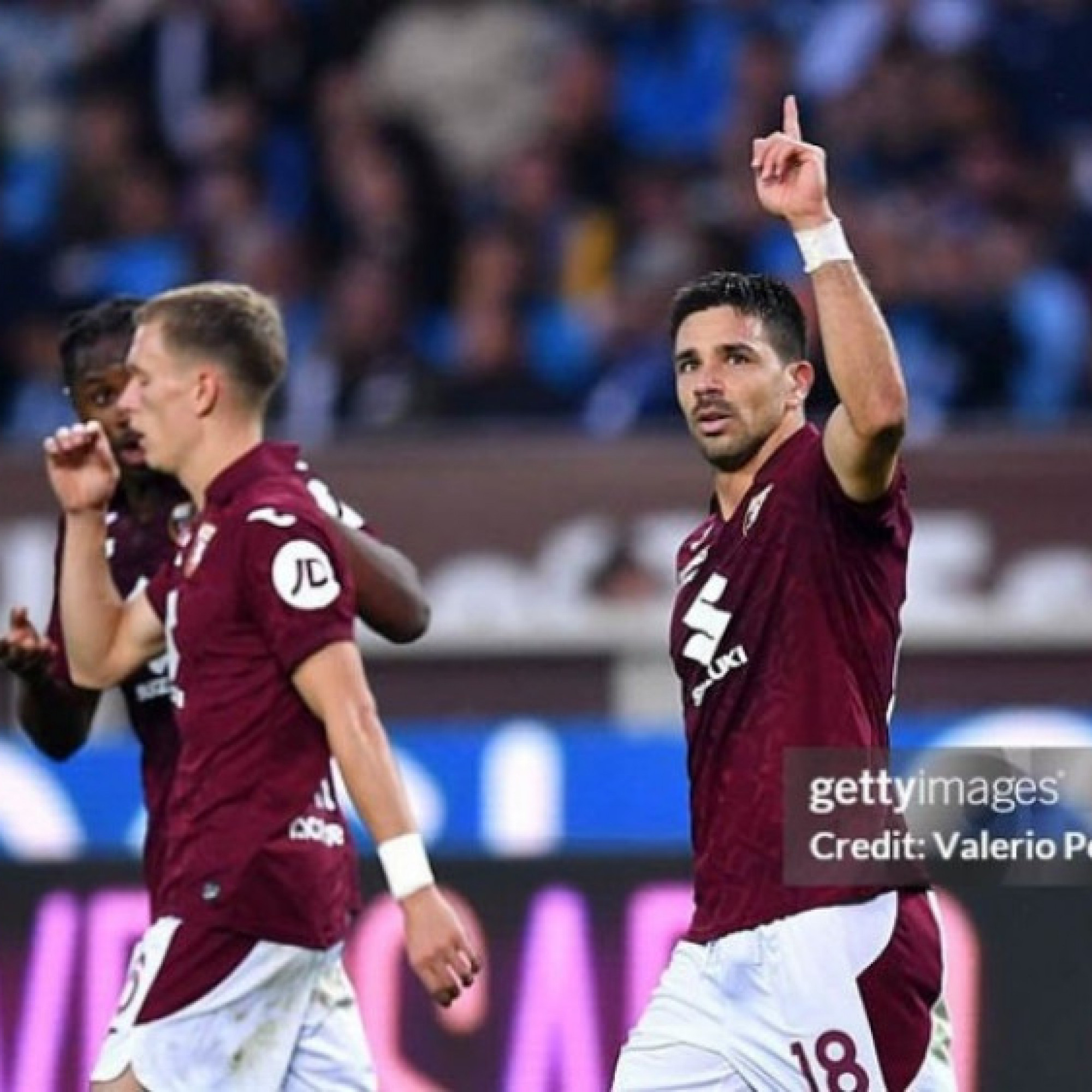 - Video bóng đá Torino - Napoli: Con trai Simeone lập công (Serie A)