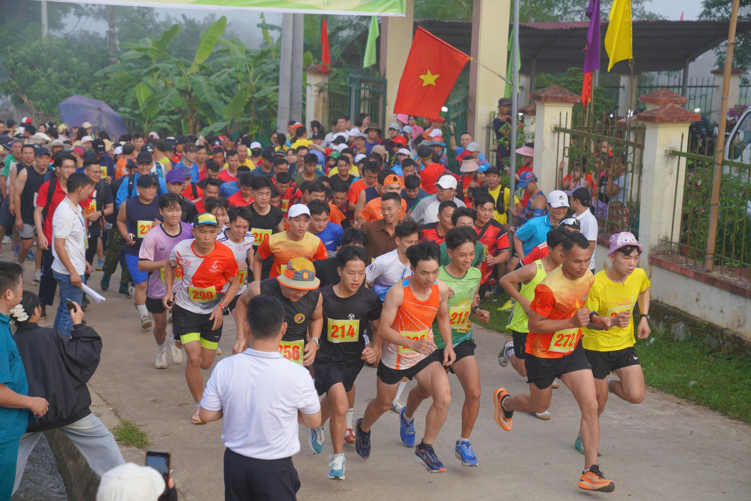 Chinh phục thác Nậm Rịa, mở màn Lễ hội Cốm Hợp Thành - 9