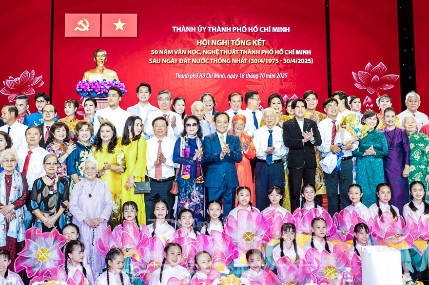 TP.HCM – Điểm sáng tiên phong trong hội nhập văn hóa, văn học, nghệ thuật - 12