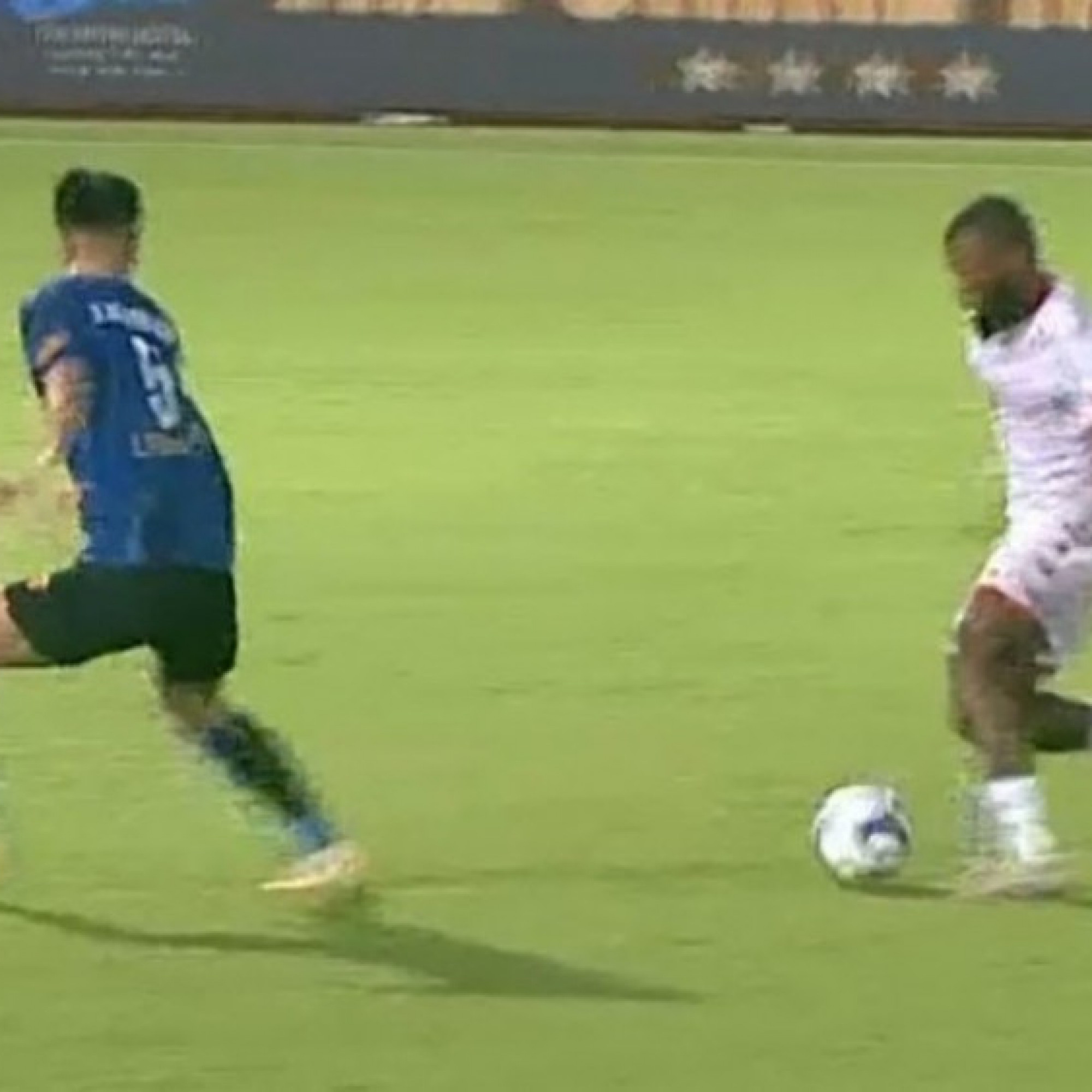  - Video bóng đá Hải Phòng - HAGL: Hai đòn phủ đầu choáng váng (V-League)