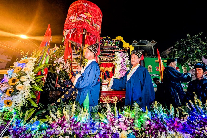 Biển người hành hương về Rạch Giá tri ân Anh hùng dân tộc Nguyễn Trung Trực - 12