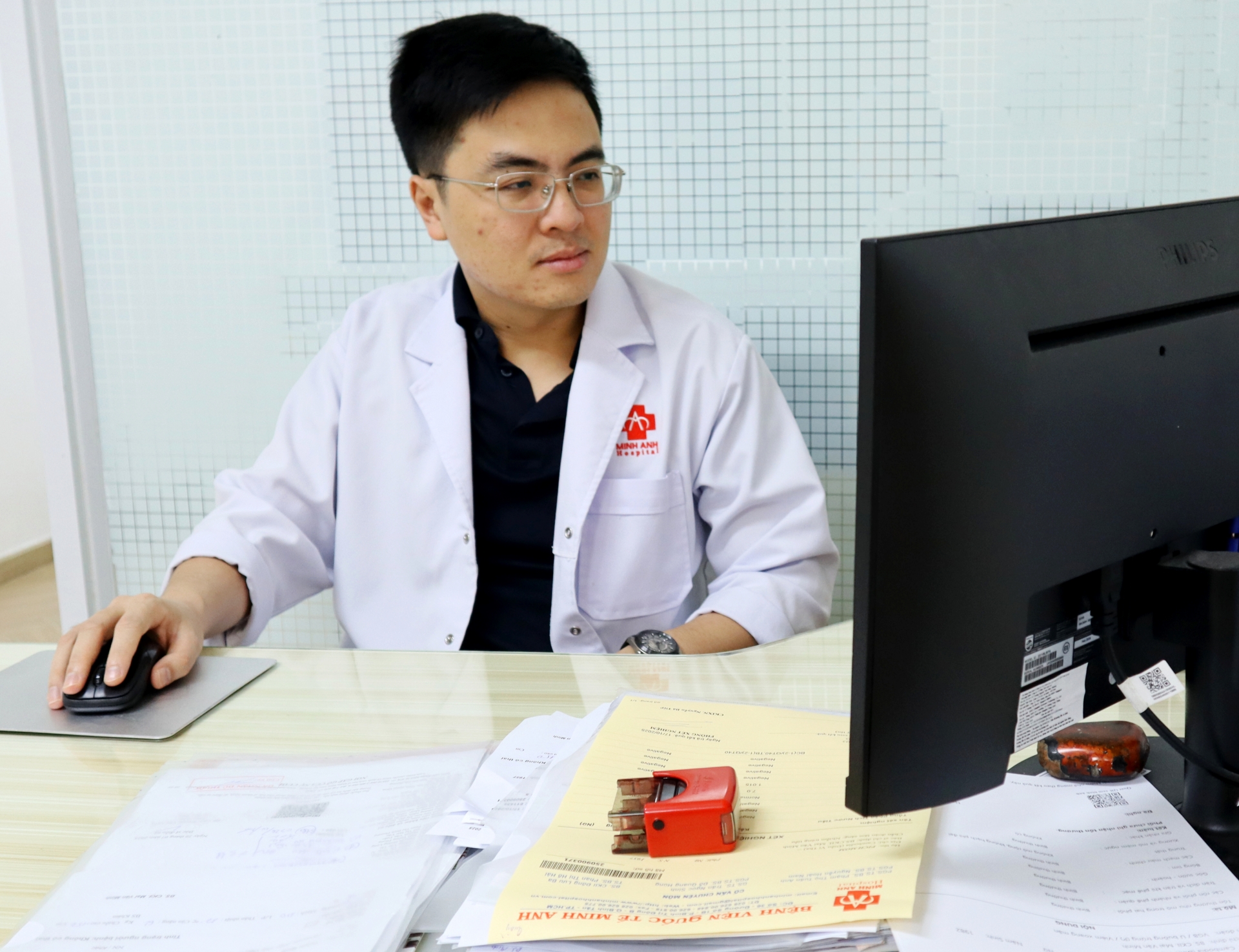 Ứng dụng AI trong y khoa: Tuyệt đối không tin tưởng một cách mù quáng - 1