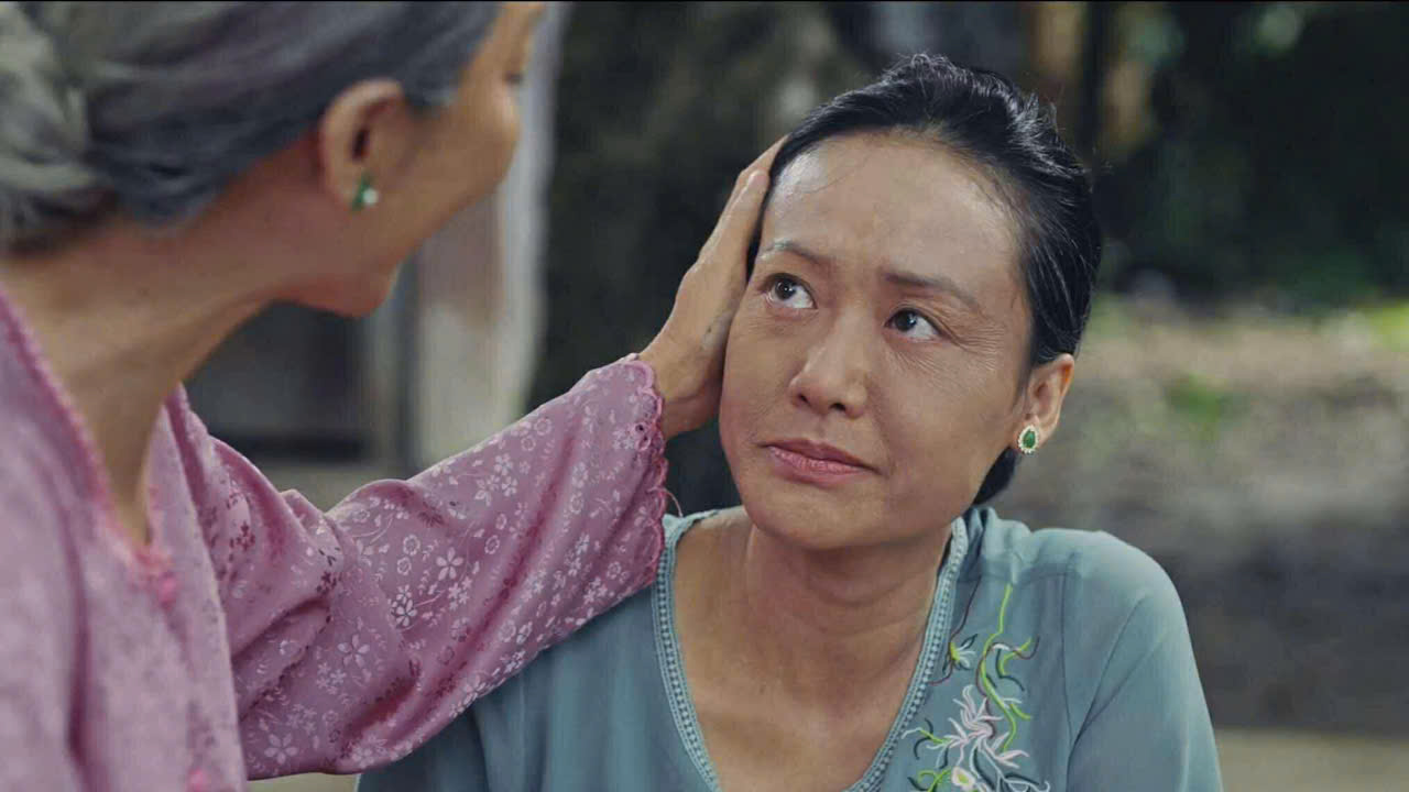 Từ “Nụ Hôn Bạc Tỷ” đến Ai Thương Ai Mến: Thu Trang trở lại mạnh mẽ, kể chuyện tình thân đẫm nước mắt - 2