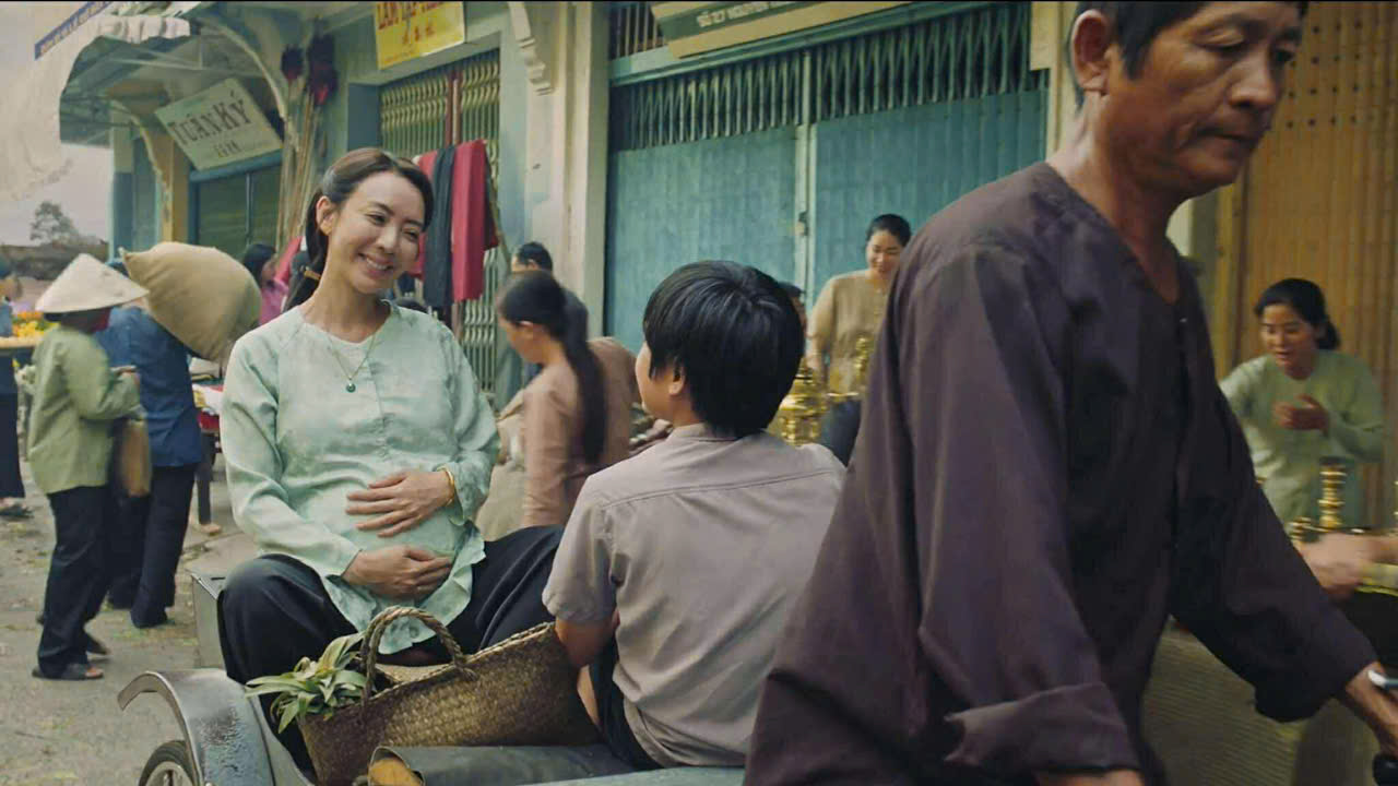 Từ “Nụ Hôn Bạc Tỷ” đến Ai Thương Ai Mến: Thu Trang trở lại mạnh mẽ, kể chuyện tình thân đẫm nước mắt - 1