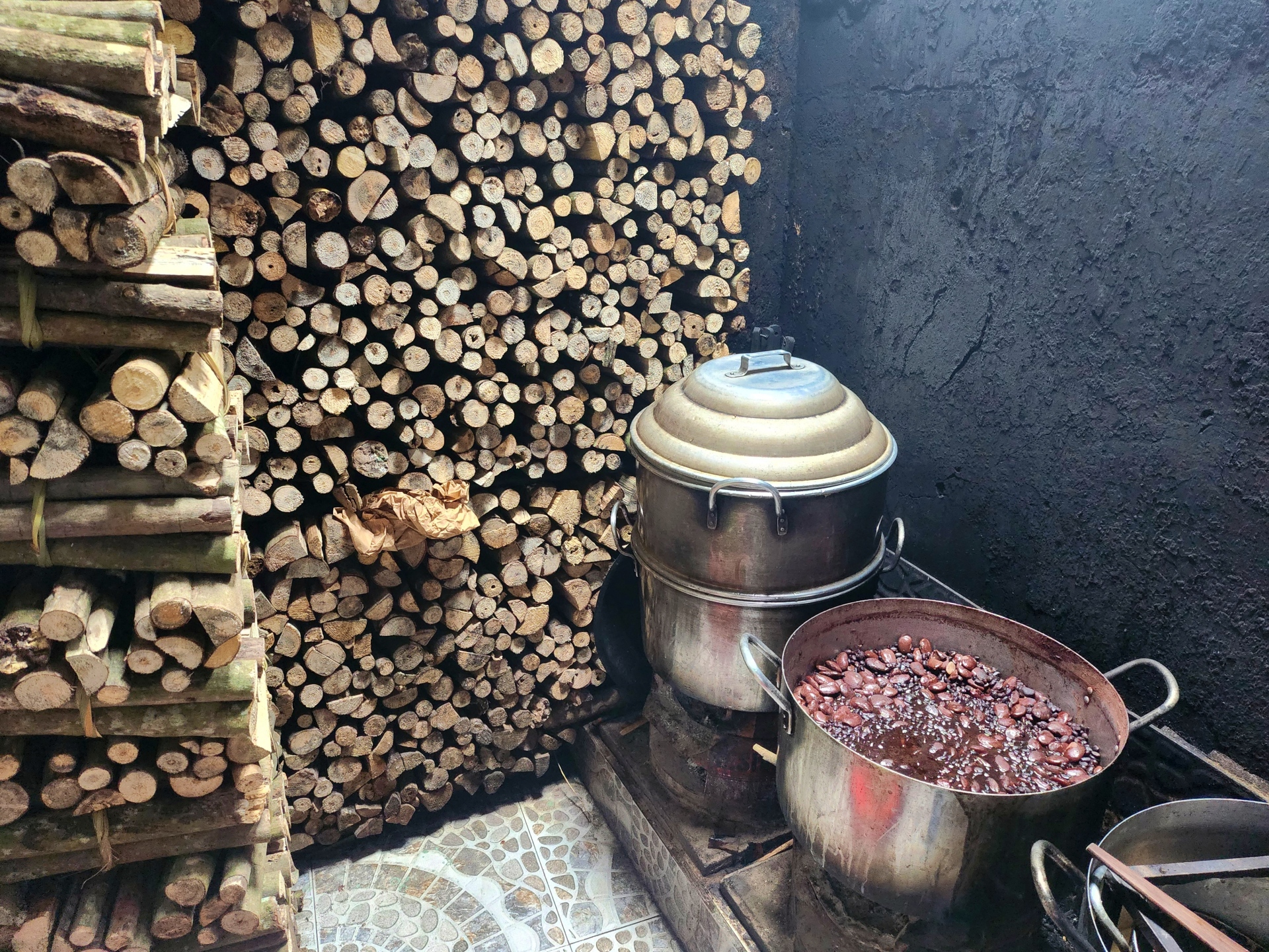 Độc lạ chủ quán chè '3 không', hết rồi mai đến nhé! - 5