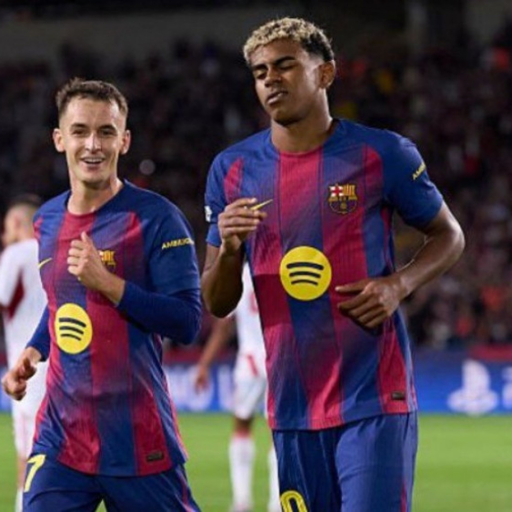  - Yamal và dàn sao La Masia "công phá" loạt kỷ lục ngày Barcelona thắng 6-1