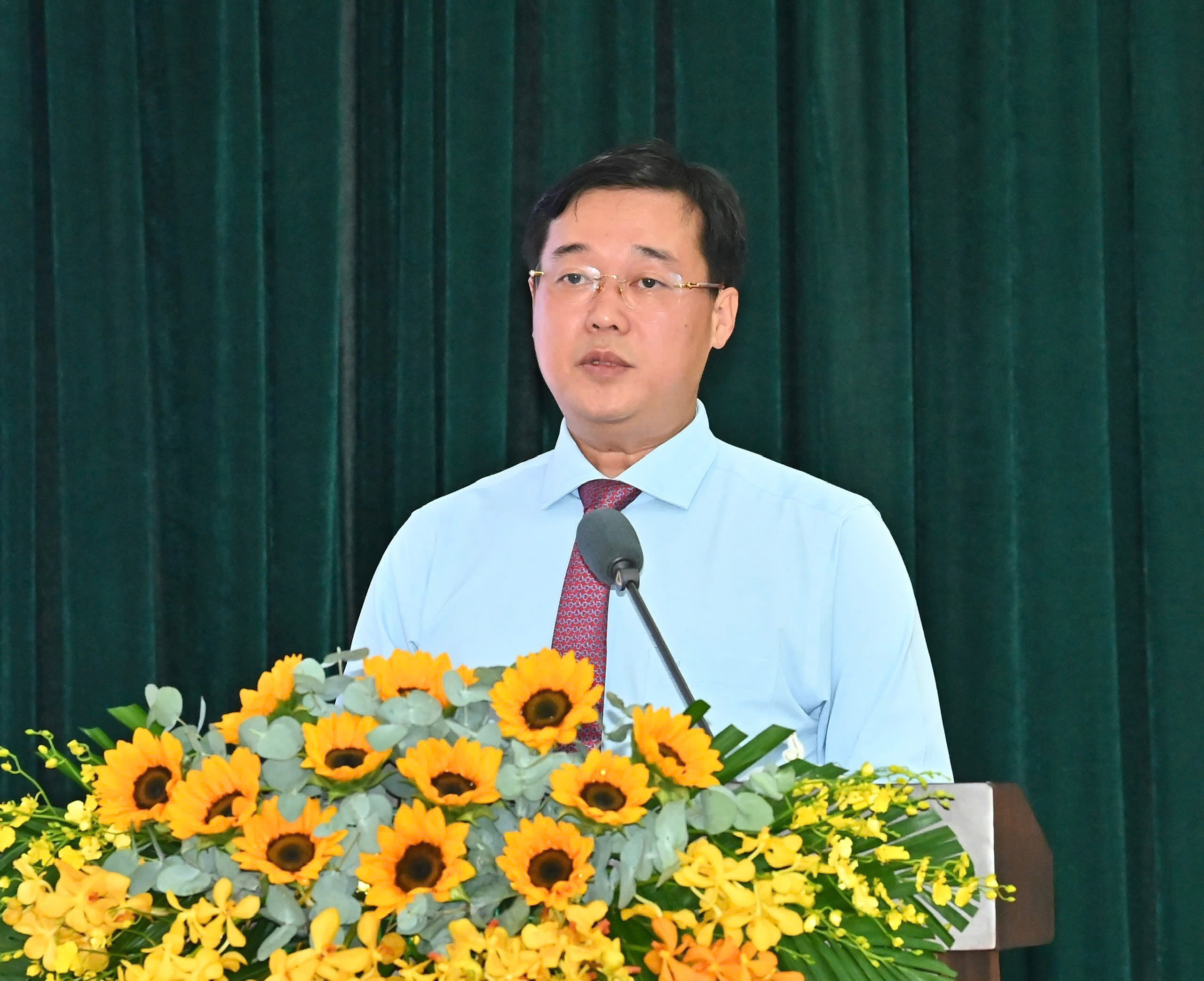 Ông Lê Quốc Phong giữ chức Bí thư Đảng ủy các cơ quan Đảng TPHCM - 2