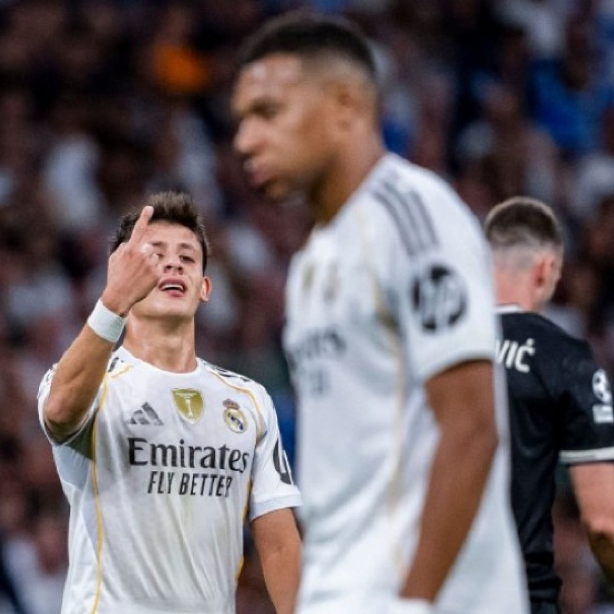  - Real Madrid thắng mà như thua: Phải đá "Siêu kinh điển" với Barcelona thế nào?