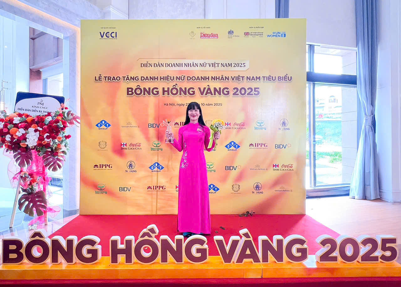 Chủ tịch HĐTV Công ty Yến sào Khánh Hòa nhận danh hiệu Nữ doanh nhân tiêu biểu - 2