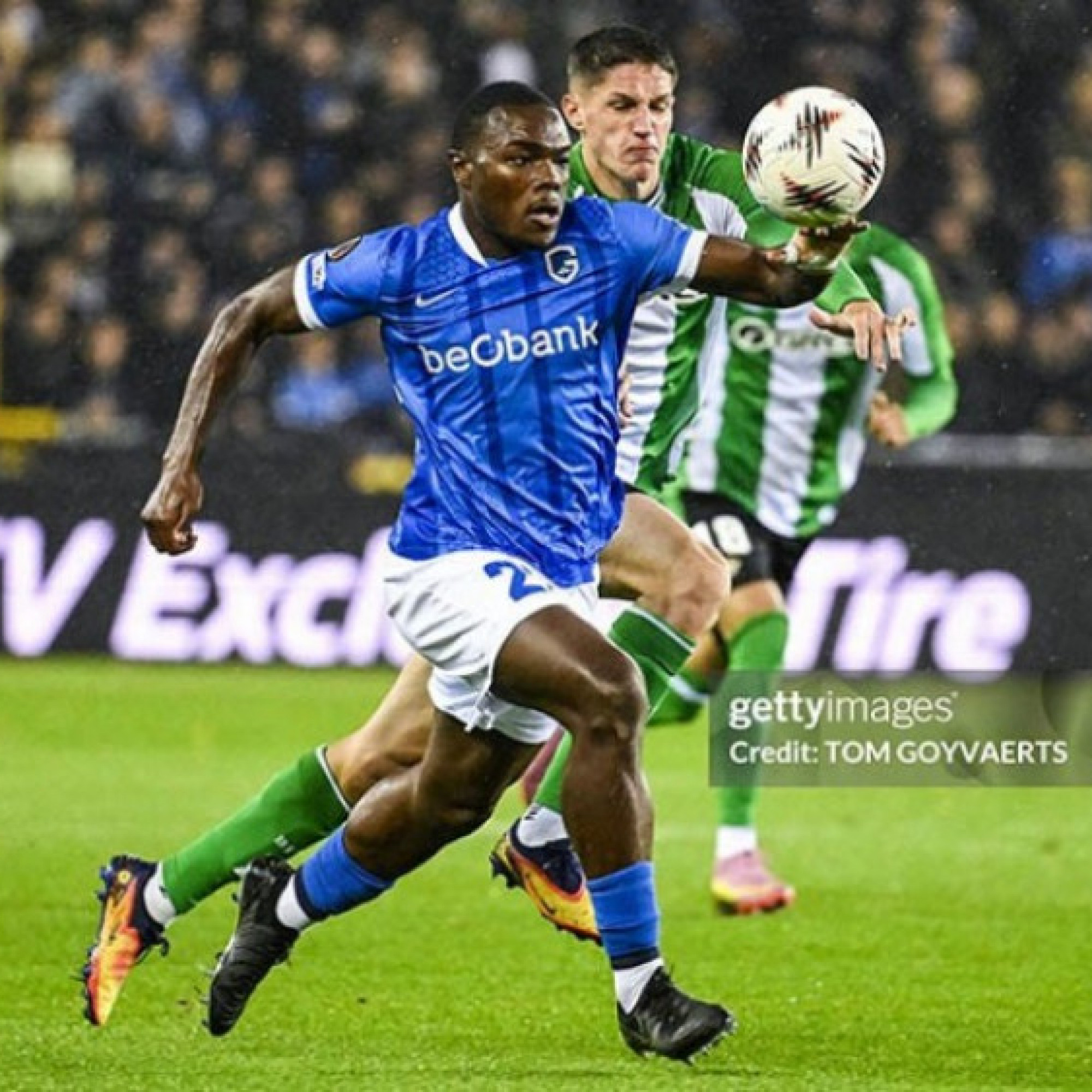  - Video bóng đá Genk - Betis: Antony nỗ lực, đôi công trên đất Bỉ (Europa League)