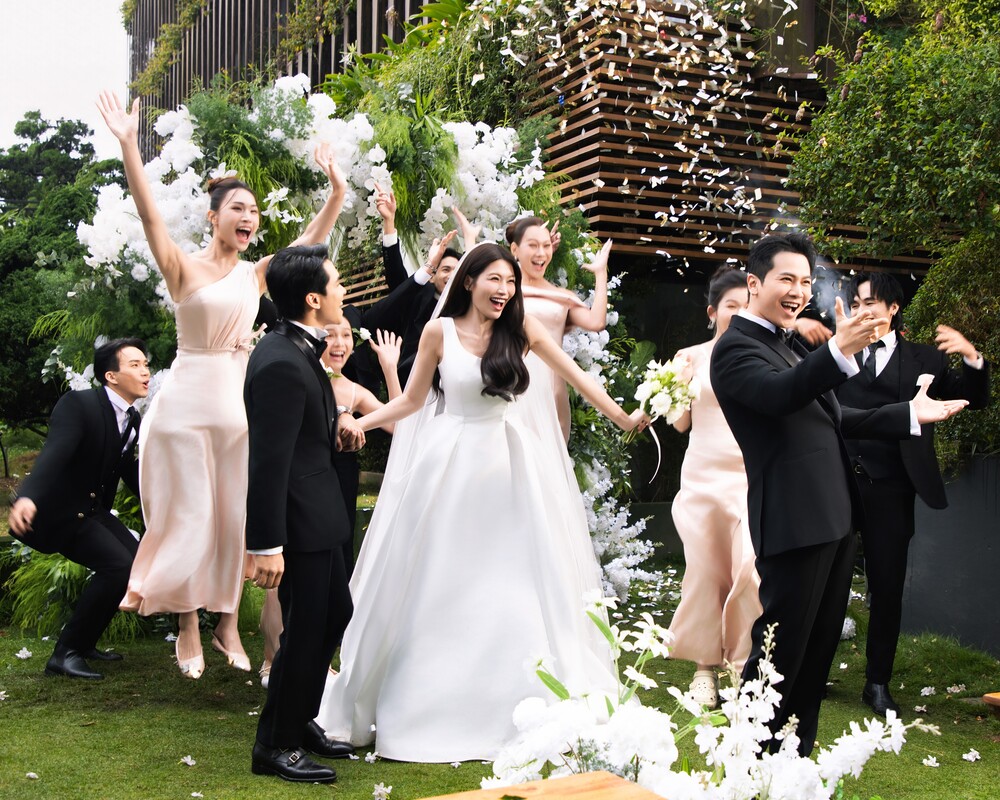 Mai Tiến Dũng làm “chủ hôn” cho Quỳnh Châu và Phát Nguyễn trong MV Mình Cưới Nhau Em Nhé - 2