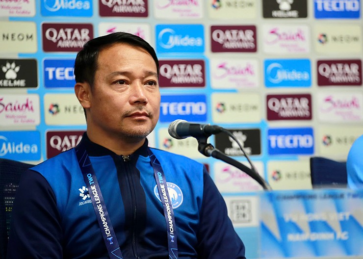 Rộ tin nhà vô địch V-League Nam Định chia tay HLV Vũ Hồng Việt ngay hôm nay - 1