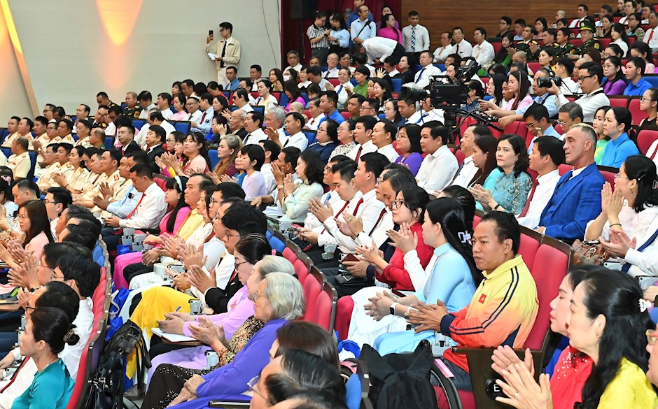 Đại hội thi đua yêu nước TP.HCM: hiện thực hóa khát vọng 'siêu đô thị quốc tế' - 2