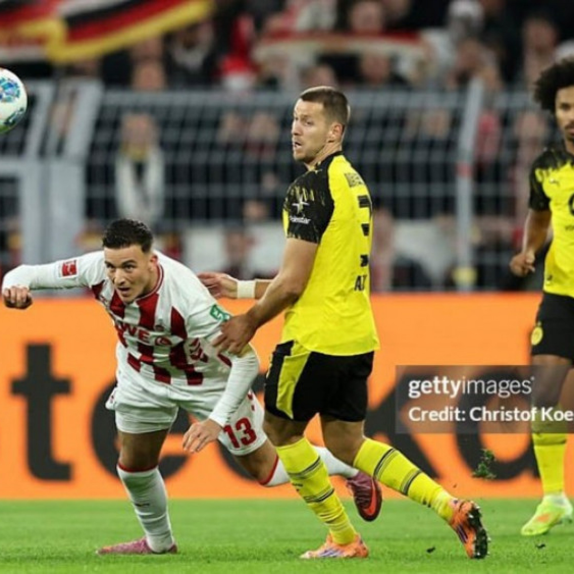 - Video bóng đá Dortmund - Cologne: Phòng ngự kiên cường (Bundesliga)
