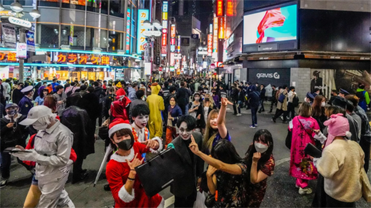 Khám phá Halloween ở những điểm đến sôi động và thú vị - 9
