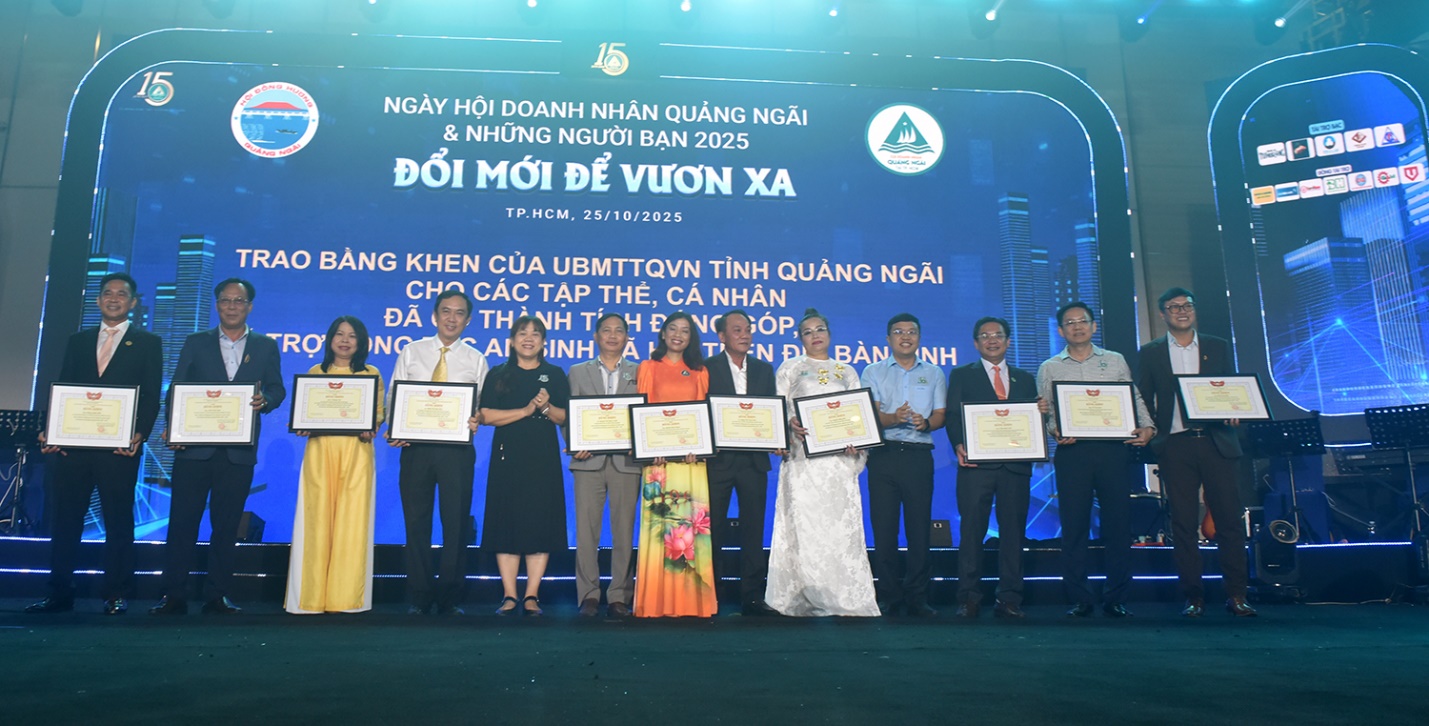 doanh nhan quang ngai tai tp.hcm khat vong ‘doi moi de vuon xa’ - 10