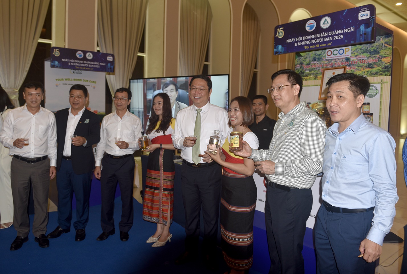 doanh nhan quang ngai tai tp.hcm khat vong ‘doi moi de vuon xa’ - 6