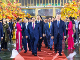 - Khai mạc Hội chợ mùa thu lần thứ nhất với nhiều kỷ lục