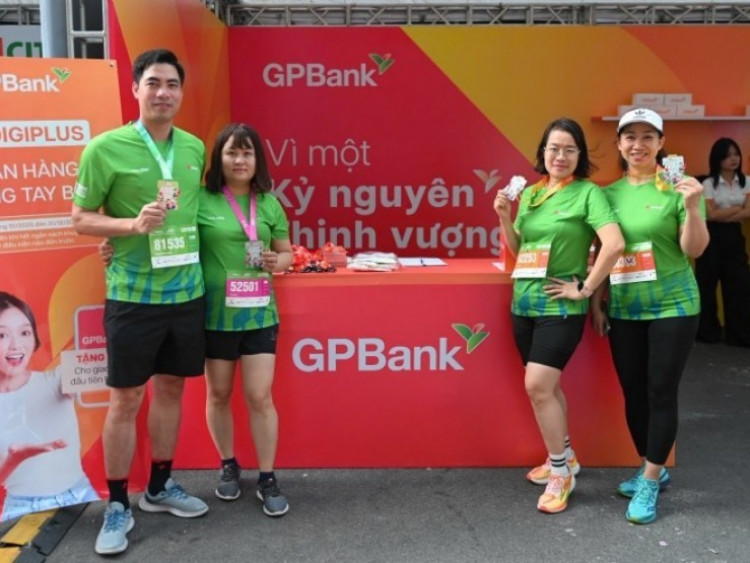 Hàng nghìn người trải nghiệm “Trạm tiếp năng lượng thịnh vượng” của GPBank tại VPIM 2025