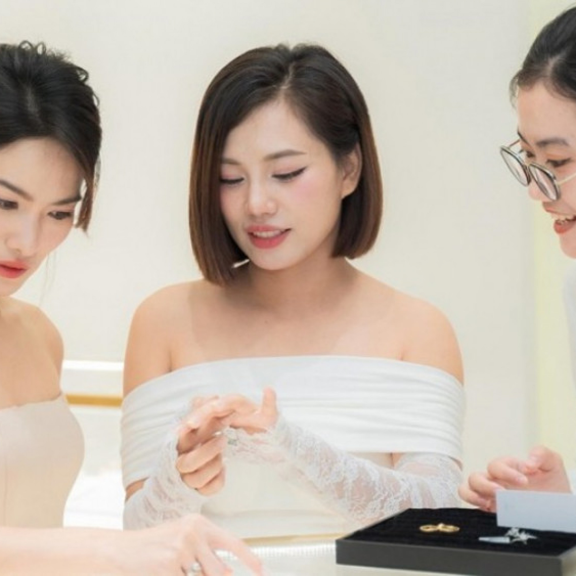 - Tierra Diamond chào đón cửa hàng thứ 14 tại 40 Phố Huế, Hà Nội