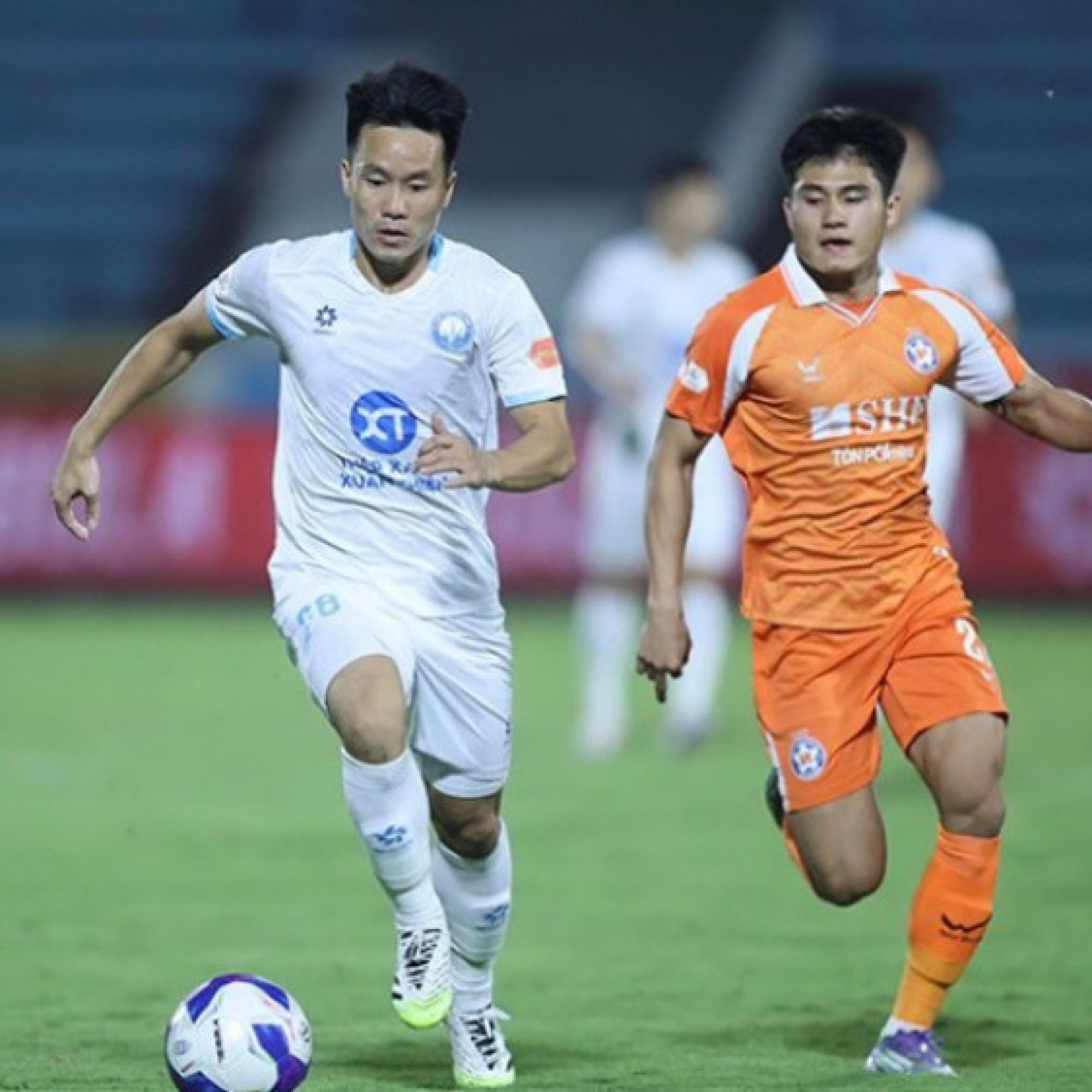- Trực tiếp bóng đá Nam Định - Đà Nẵng: Bất ngờ xảy ra (V-League)