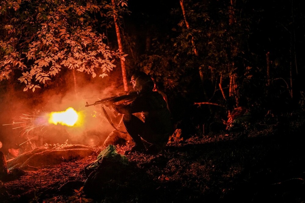 Chiến sĩ quả cảm: Tăng Duy Tân, Hưng Nguyễn nhập viện - 2