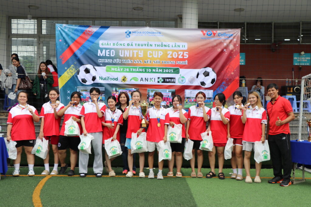 Toplus FC vô địch giải MED Unity lần 2 - 2