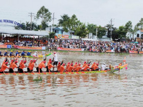 - Giải đua ghe Ngo ở Cần Thơ dự kiến đón một triệu du khách