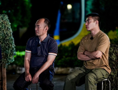 Chiến sĩ quả cảm: Tăng Duy Tân, Hưng Nguyễn nhập viện