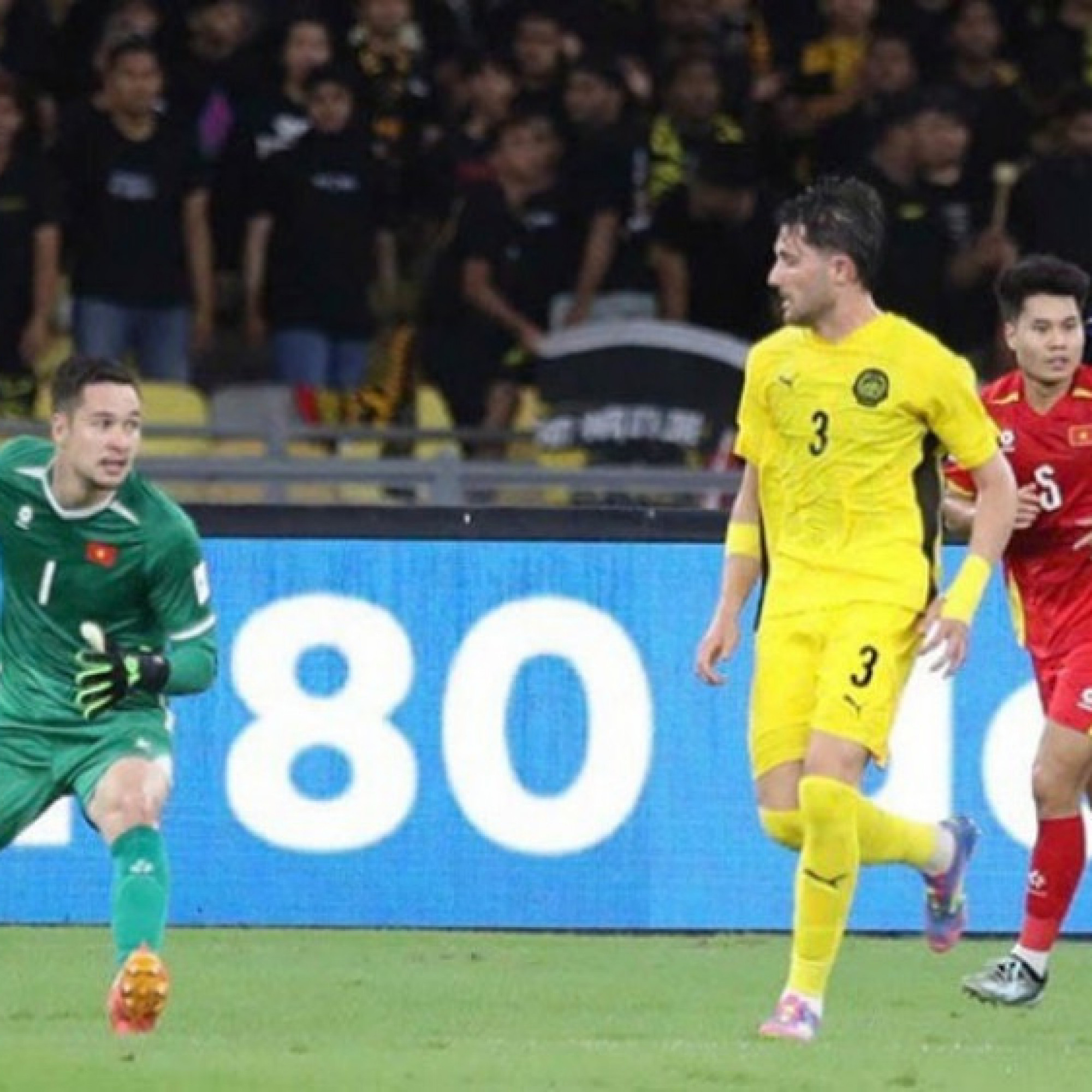 - Còn bao lâu đến ngày FIFA phán quyết cuối vụ Malaysia nhập tịch chui 7 cầu thủ?