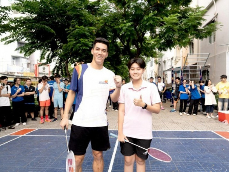 Tiến Linh lan tỏa tinh thần thể thao cùng “Không gian Thể thao Thanh niên – Tiếp Năng Lượng, Bừng Sức Trẻ”